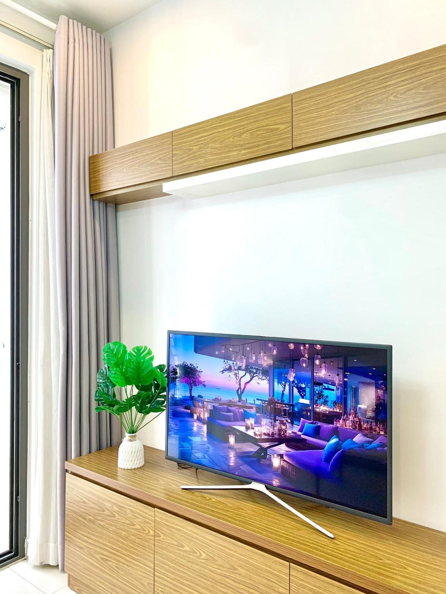 Căn hộ Golden Apartment- In Central-balcony-all New *